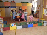 BAZÁREK - učíme dospěláky třídit odpady